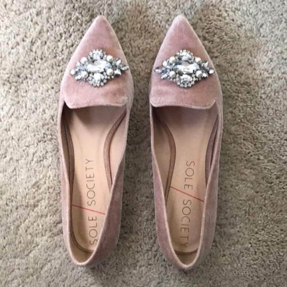 Sole Society Shoes - Blush velvet flats by Sole Society